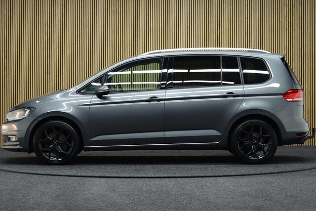 Volkswagen TOURAN 1.4 TSI Highline Business R 7p | Adaptive-cruise | Trekhaak | Parkeerhulp | Navigatie | Clima | Stoel & Stuurverwarming | Apple Carplay & Android Auto | All-season Banden