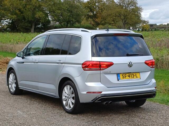 Volkswagen TOURAN 1.4 TSI Highline R-Line 7-Pers. /Trekh./Navi/Cilma/Camera/Cruise/Led/