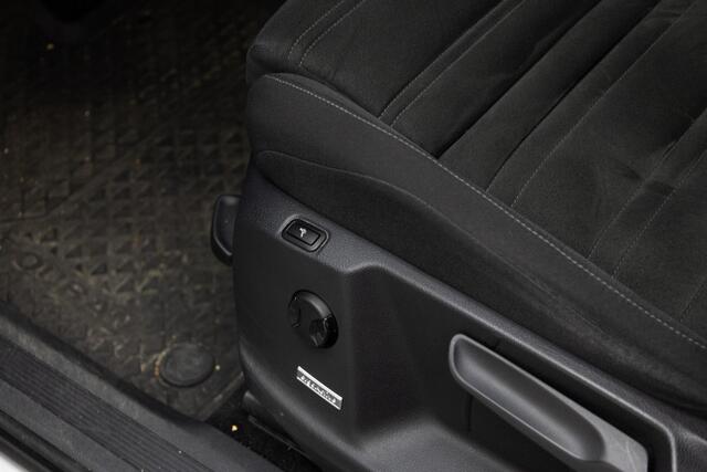 Volkswagen TOURAN 1.5 TSI Highline Business R 7p | Trekhaak |