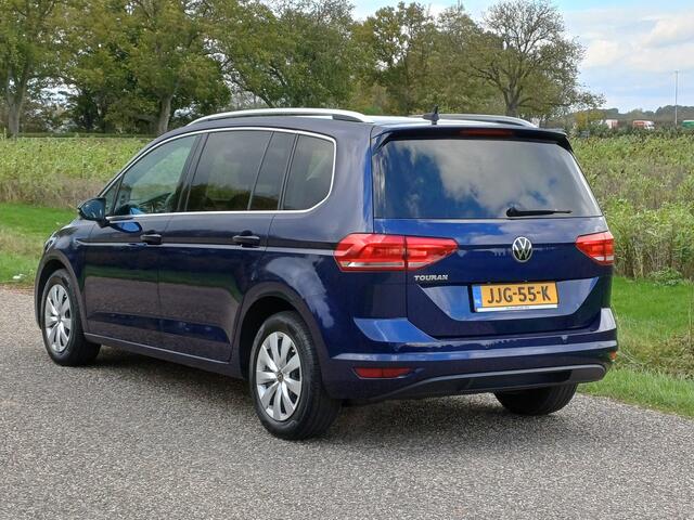Volkswagen TOURAN 1.5 TSI Highline 7-Pers. /Clima/Navi/Cruise/Massage stoel/