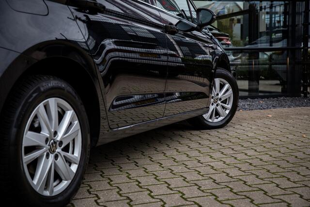 Volkswagen TOURAN 1.5 TSI Highline 7p , 7-persoons, Cruise control, Apple Carplay,