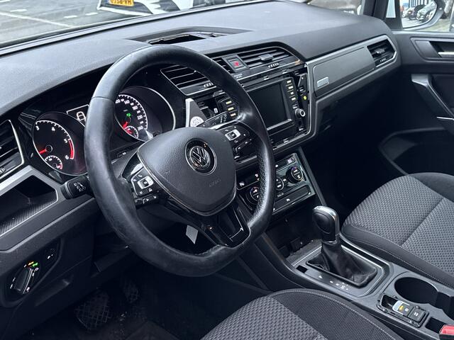 Volkswagen TOURAN 2.0 TDI SCR AUTOMAAT / 206 DKM / DEALER ONDERHOUDEN