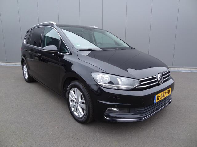 Volkswagen TOURAN 1.5 TSI Highline 7P | NAVI | KEYLESS