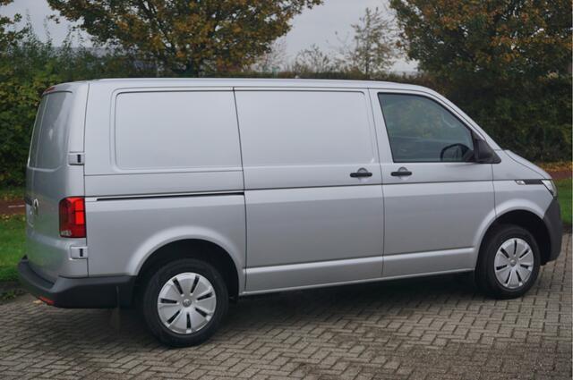 Volkswagen TRANSPORTER T6.1 2.0TDI 150PK DSG Navi, Airco, PDC, Betimmering!! NR. 456