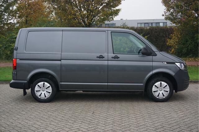 Volkswagen TRANSPORTER T6.1 2.0TDI 110PK Navi, Airco, Cruise, PDC, Betimmering!! NR. 457