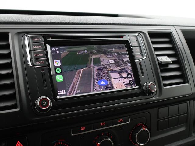 Volkswagen TRANSPORTER 2.0 TDI 204 PK DSG + LEDER / APPLE CARPLAY / 2500 KG TREKHAAK / CAMERA / STANDKACHEL