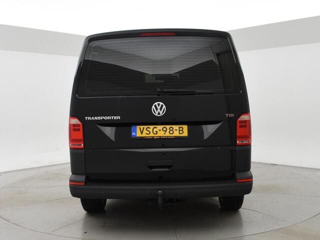 Volkswagen TRANSPORTER 2.0 TDI 204 PK DSG + LEDER / APPLE CARPLAY / 2500 KG TREKHAAK / CAMERA / STANDKACHEL
