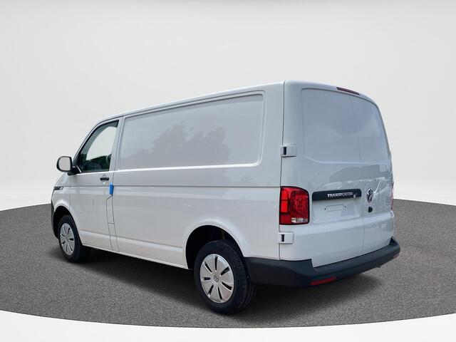 Volkswagen TRANSPORTER 2.0 TDI 110 pk L1H1 28 | Bijrijdersbank | Achterdeuren | A-Camera |