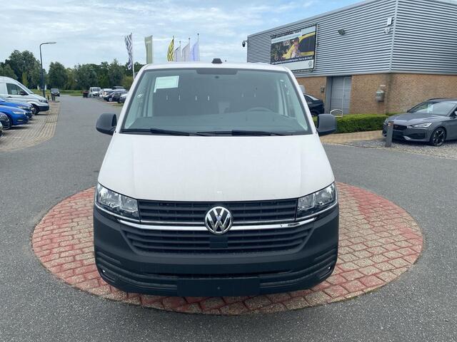 Volkswagen TRANSPORTER 2.0 TDI 110 pk L1H1 28 | Bijrijdersbank | Achterdeuren | A-Camera |