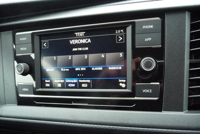 Volkswagen TRANSPORTER 90 pk 2.0 TDI L1H1 26 Economy Business deurtjes, bank, carplay, cruise