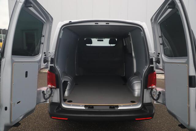 Volkswagen TRANSPORTER 2.0 TDI L1H1 110PK 18 inch Highline LMV Carplay Android Navigatie Airco Schuifdeur Achterdeuren