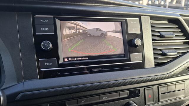 Volkswagen TRANSPORTER 6.1- 2.0 TDI L1H1 28 Comfortline 110 pk - Navi by App / Camera / Cruise