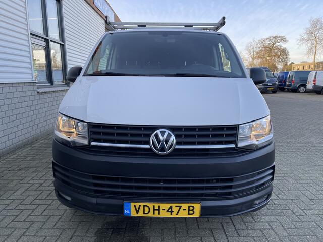 Volkswagen TRANSPORTER 2.0 TDI L1H1 Comfortline / vaste prijs rijklaar ¤ 16.950 ex btw / lease vanaf ¤ 311 / Bott ingerichte laadruimte / airco / cruise / imperial / trekhaak 2200 kg ! / euro 6