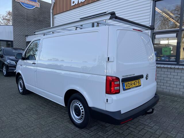 Volkswagen TRANSPORTER 2.0 TDI L1H1 Comfortline / vaste prijs rijklaar ¤ 16.950 ex btw / lease vanaf ¤ 311 / Bott ingerichte laadruimte / airco / cruise / imperial / trekhaak 2200 kg ! / euro 6