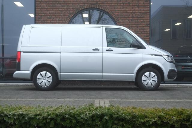 Volkswagen TRANSPORTER 2.0 TDI DSG 150pk L1H1 32 Navigatie, 3 zits