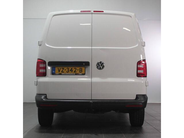 Volkswagen TRANSPORTER 2.0 TDI L1H1 - 3 pers. - Bluetooth / Cruise / Trekhaak