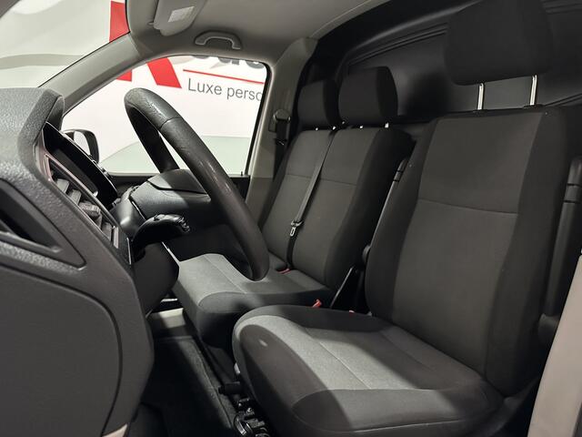 Volkswagen TRANSPORTER 2.0 TDI L1H1 - 3 pers. - Bluetooth / Cruise / Trekhaak