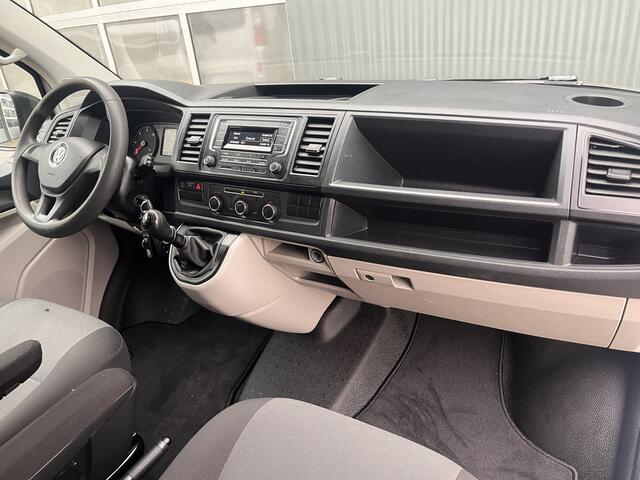 Volkswagen TRANSPORTER 2.0 TDI L2H1 Airco Cruise controle Kastinrichting Sortimo Parkeersensoren achter Telefoonvoorbereiding 2-Persoons Usb aansluiting 1e eigenaar Euro 6 Bestel