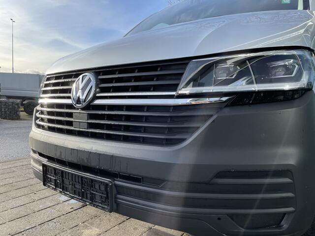 Volkswagen TRANSPORTER 2.0 TDI L2 150PK hand | app connect | pdc | cruise