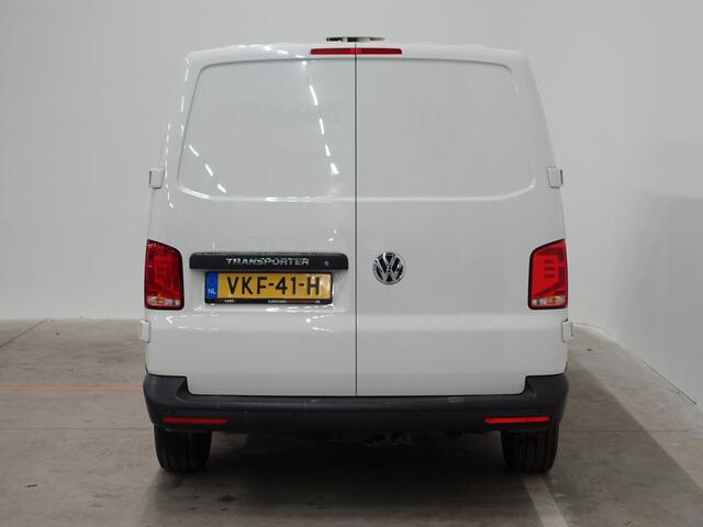 Volkswagen TRANSPORTER 110pk L2H1 Executive 2x Schuifdeur Navigatie Cruisecontrol Airco