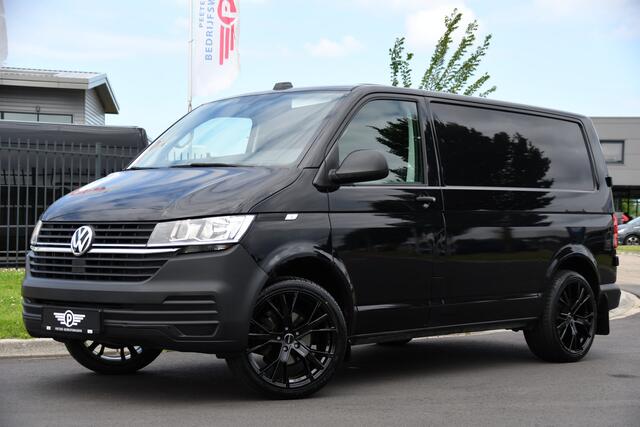 Volkswagen TRANSPORTER 2.0 TDI L1H1 30 Black Edition Cruise, Sensoren, Carplay, 150PK, Automaat, Trekhaak, Stoelverwarming, Standkachel