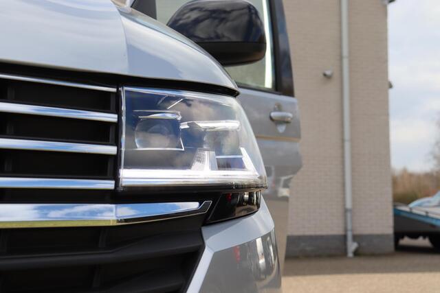 Volkswagen TRANSPORTER 2.0 TDI L2H1 32 DC Highline 150KW Caravelle