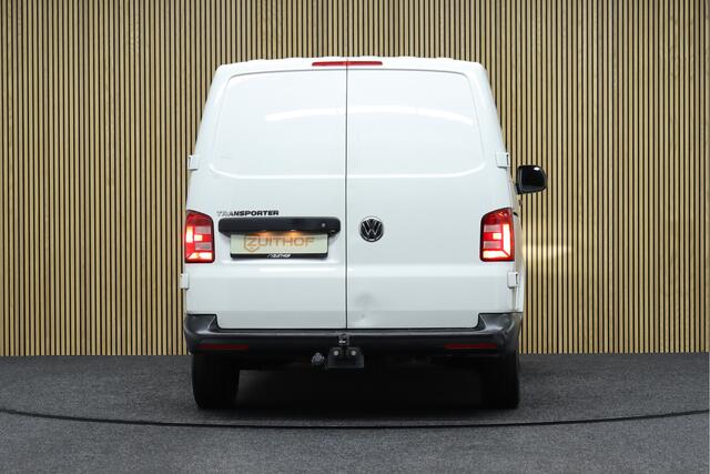 Volkswagen TRANSPORTER 2.0 TDI 150 PK L1H1 Trendline | 2X Schuifdeur | Euro 6 | Trekhaak | Camera | Navigatie | Airco