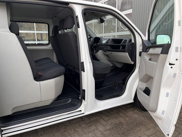 Volkswagen TRANSPORTER 2.0 TDI L1H1 DC 4Motion 150pk Airco DSG 4x4 Airco Cruise controle Telefoonverbinding Navigatie Apple carplay Trekhaak 2500kg Euro 6 Bpm vrij voor particulier gebruik!!