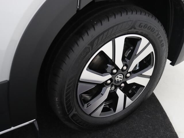 Volkswagen TRANSPORTER Bedrijfswagens PanAmericana 2.0 TDI L2H1 30 150 pk 110 kW pk 8 au | BPM vrij | Lichtmetalen velgen 17" (6,5 J 17) "Monte Carlo" (zwart gepolijst) | Achteruitrijcamera | Parkeersensoren voor en achter (Park Distance Control) |