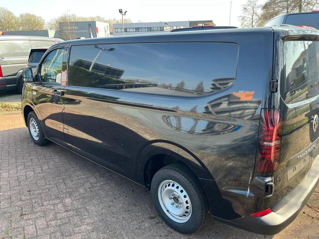 Volkswagen TRANSPORTER Bedrijfswagens Life L2 2.0 TDI EU6 110 pk 81 kW 6 versn. hand | BPM vrij | Bestuurdersassistentiepakket plus | Exterieurpakket met radiatorgrille in carrosseriekleur | Trekhaakvoorbereiding |
