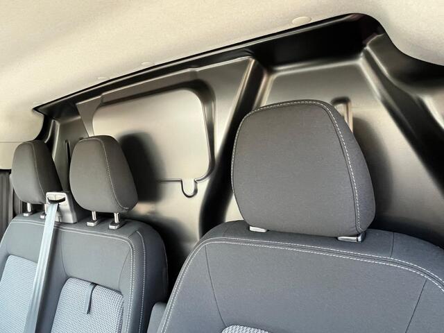 Volkswagen TRANSPORTER Bedrijfswagens Life L2 2.0 TDI EU6 110 pk 81 kW 6 versn. hand | BPM vrij | Bestuurdersassistentiepakket plus | Exterieurpakket met radiatorgrille in carrosseriekleur | Trekhaakvoorbereiding |