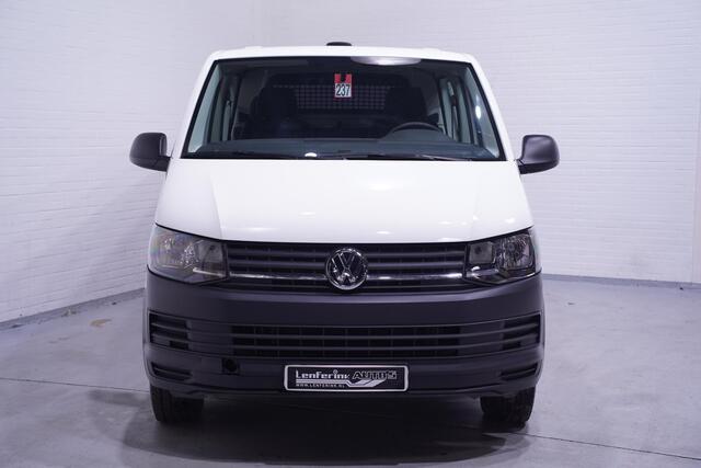 Volkswagen TRANSPORTER 2.0 TDI 115 pk L1H1 Dubbel Cabine 2x Schuifdeur Navi, Camera, Apple Carplay, 5-Zits