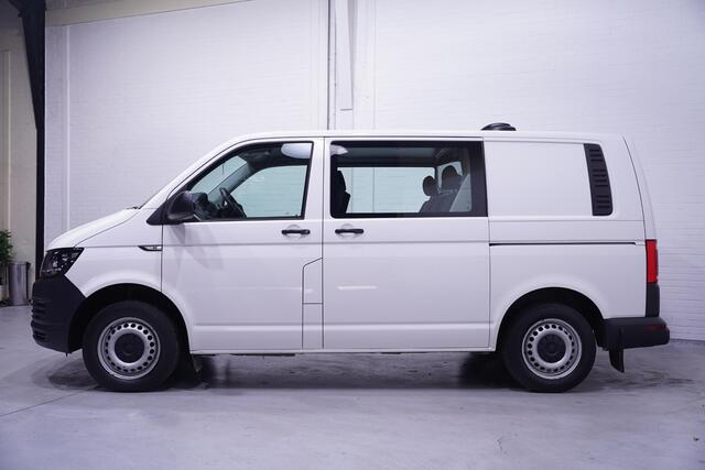 Volkswagen TRANSPORTER 2.0 TDI 115 pk L1H1 Dubbel Cabine 2x Schuifdeur Navi, Camera, Apple Carplay, 5-Zits