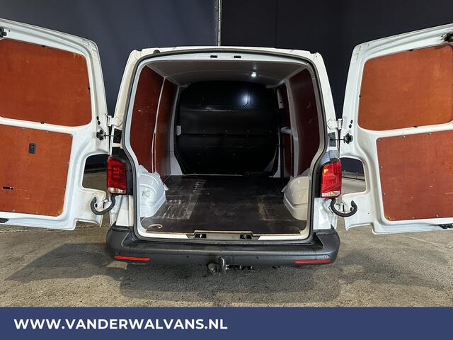 Volkswagen TRANSPORTER 2.0 TDI L2H1 Euro6 Airco | Navigatie | Apple Carplay | Android Auto | Trekhaak Cruisecontrol, Parkeersensoren