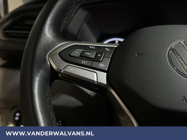 Volkswagen TRANSPORTER 2.0 TDI L2H1 Euro6 Airco | Navigatie | Apple Carplay | Android Auto | Trekhaak Cruisecontrol, Parkeersensoren