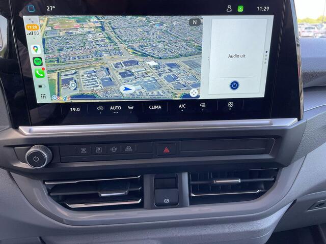 Volkswagen TRANSPORTER 2.0 TDI L2H1 30 Style | Led koplampen | Navigatie | 19"lm velgen | Achterdeurspoiler | Dichte achterdeuren | Sidestepszwart | Volledige betimmering laadruimte | Glaslook panelen |