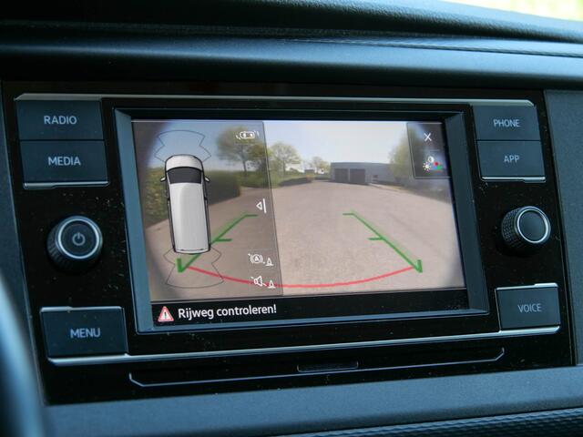 Volkswagen TRANSPORTER 2.0 TDI 150PK L2H1 Automaat Comfortline | LED | TREKHAAK | APPLE CARPLAY |