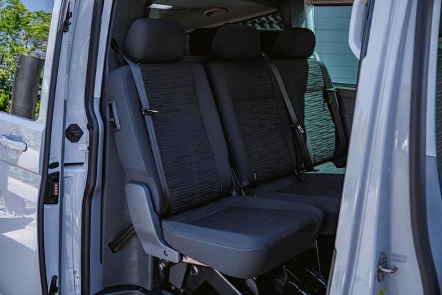 Volkswagen TRANSPORTER T6.1 2.0 TDI 150 PK DSG CARAVELLE L2H1 DUB/CAB A-KLEP ACC | LED | EIBACH veren | 20'' Vossenlook velgen | Side Bars |