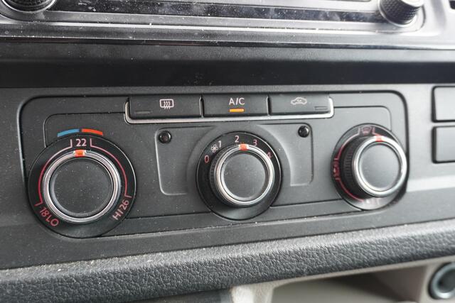 Volkswagen TRANSPORTER 2.0 TDI 150PK Automaat EURO 6 Export - Airco - Cruise - PDC - ¤ 10.950,- Ex. BTW