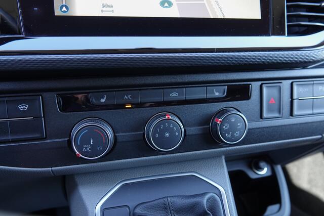 Volkswagen TRANSPORTER L2H1 2.0Tdi 150Pk DSG7 | MARGE INCL. BTW & BPM | Virtual Cockpit | Trekhaak | Spoilerpack | Side Bars | 20''