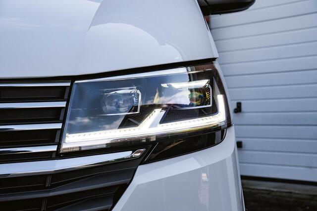 Volkswagen TRANSPORTER T6.1 2.0 TDI 204 PK DSG CARAVELLE L2H1 A-KLEP ACC | LED | Leder | Virtual Cockpit | Privacy glass |
