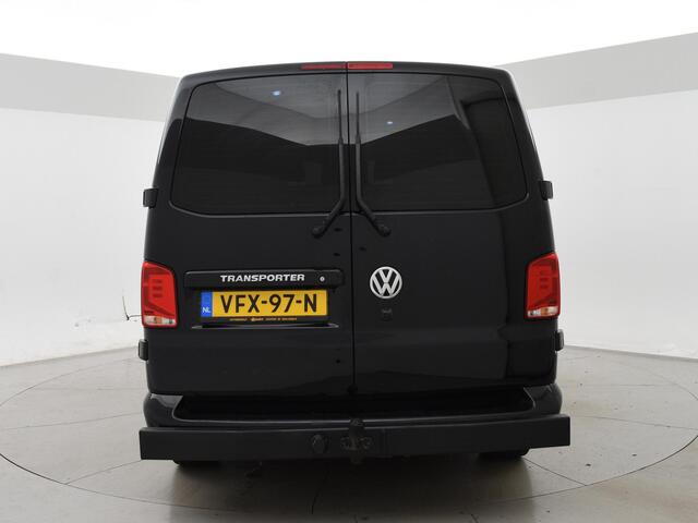 Volkswagen TRANSPORTER 2.0 TDI 150 PK L2H1 DUBBEL CABINE + 2500 KG TREKHAAK | APPLE CARPLAY
