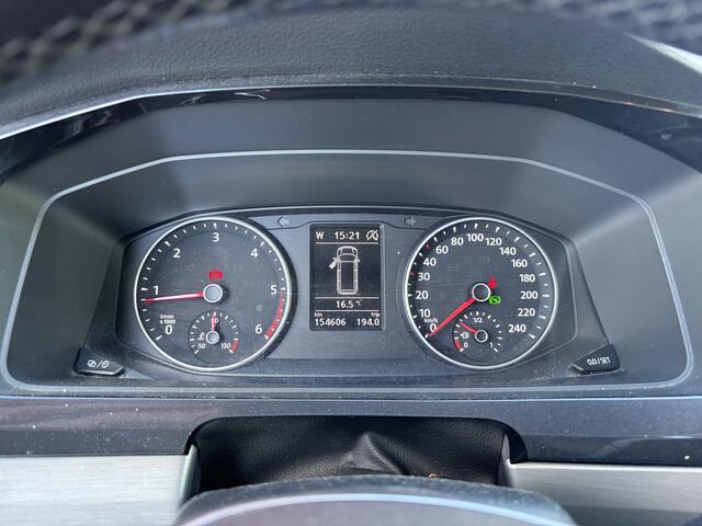 Volkswagen TRANSPORTER 2.0 TDI L2H1 Highline MARGE / AUTOMAAT / TREKHAAK / LEDER / NAVI / AIRCO / PDC / DAB+ / CRUISE / NL-AUTO