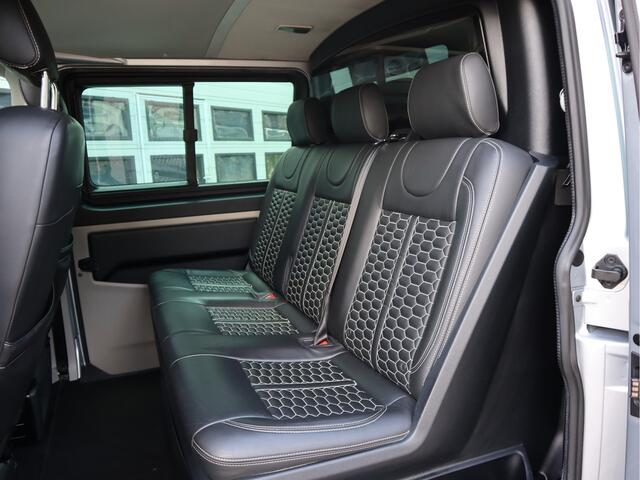 Volkswagen TRANSPORTER 2.0 TDI 204pk DSG L2 DC - Highline - LED - Leder - L+R Schuif