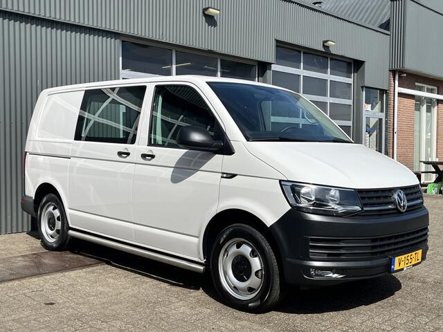 Volkswagen TRANSPORTER 2.0 TSI L1H1 Benzine Airco Cruise controle Navigatie Apple carplay Parkeerhulp achter 3-Persoons Bpm vrij voor particulier gebruik!!