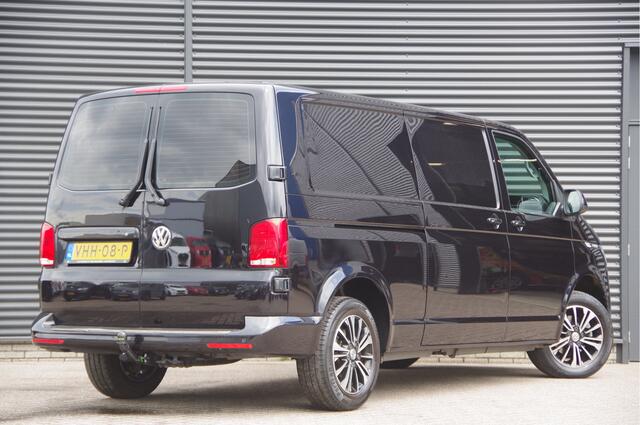Volkswagen TRANSPORTER 2.0 TDI L2 BULLI, 3-ZITS, 150PK AUT. LED, ADAPT. CRUISE, TREKHAAK, APPLE CARPLAY, NAVI, AIRCO, PARKEERSENSOREN, NL AUTO, NAP