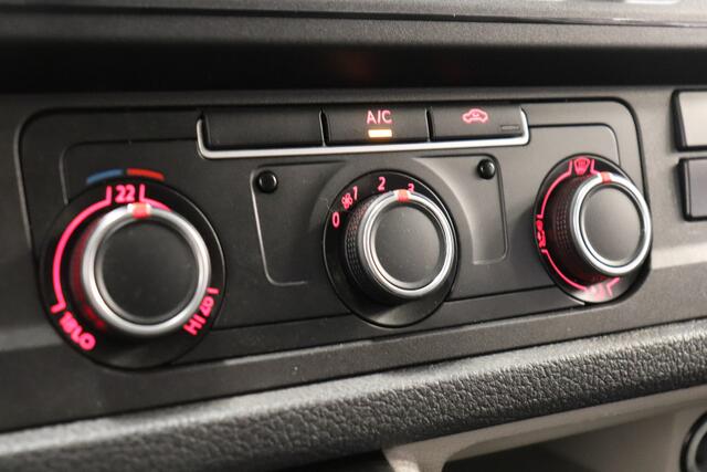 Volkswagen TRANSPORTER 2.0 TDI Automaat EURO 6 - Airco - Cruise - Navi - ¤ 13.950,- Excl.