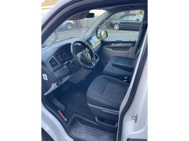 Volkswagen TRANSPORTER 2.0 TDI L1H2 Highline | 3E EIGENAAR | AUTOMAAT | NAVI | PDC | ADAPTIEVE CRUISE |