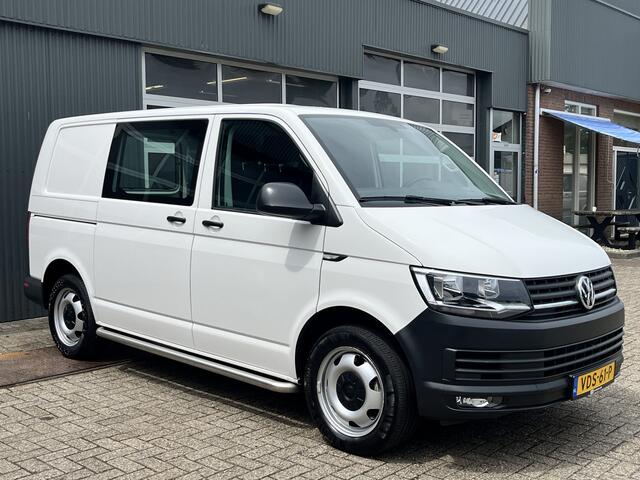Volkswagen TRANSPORTER 2.0 TSI L1H1 Benzine Airco Cruise controle Navigatie Apple carplay Parkeerhulp achter 3-Persoons Bpm vrij voor particulier gebruik!!
