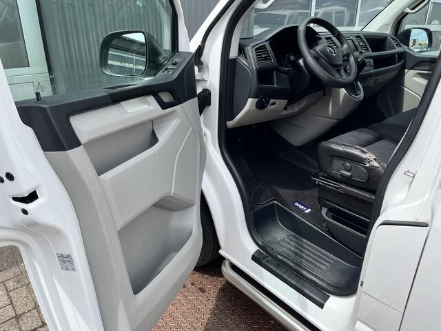 Volkswagen TRANSPORTER 2.0 TSI L1H1 Benzine Airco Cruise controle Navigatie Apple carplay Parkeerhulp achter 3-Persoons Bpm vrij voor particulier gebruik!!
